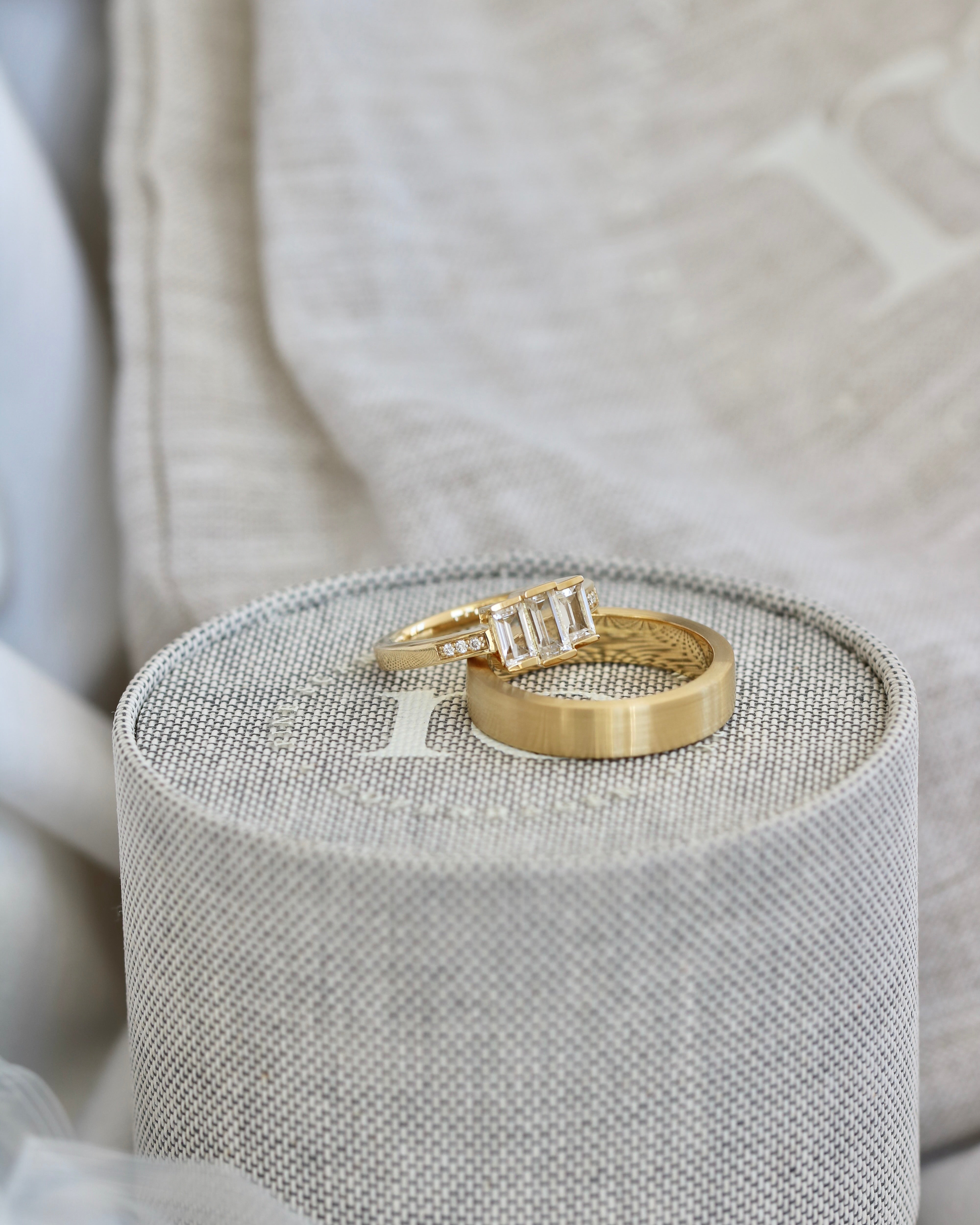 Meant to Be Her Ring - 18kt Yellow Gold
