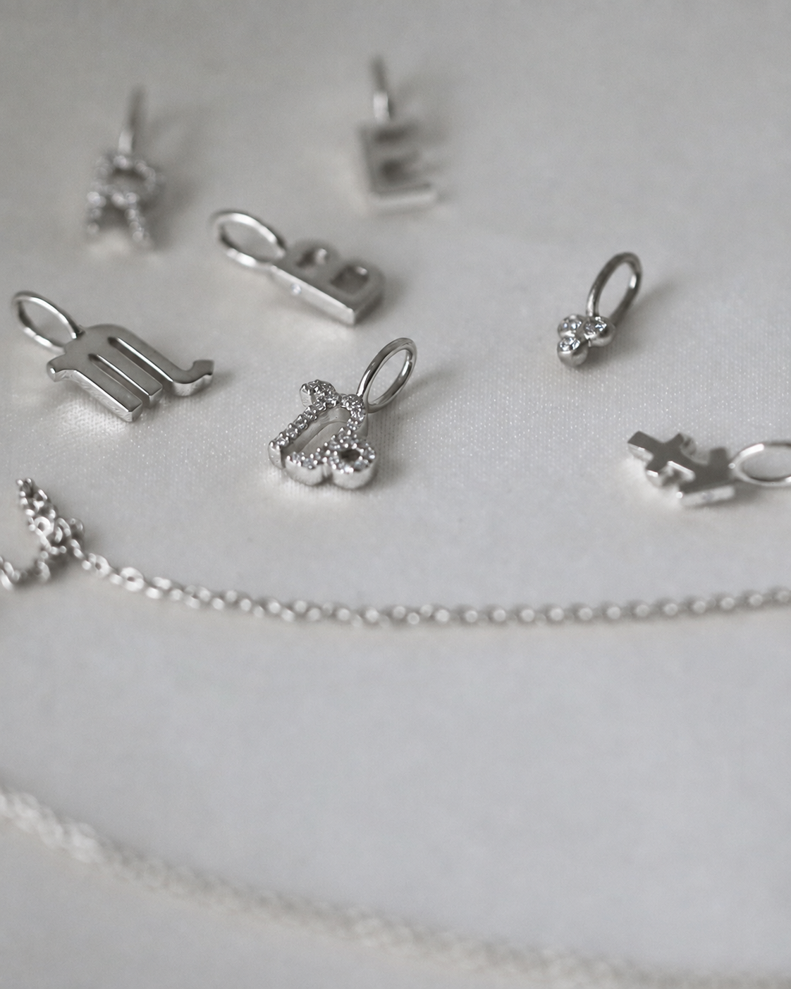 My Leo Pendant - 18kt White Gold