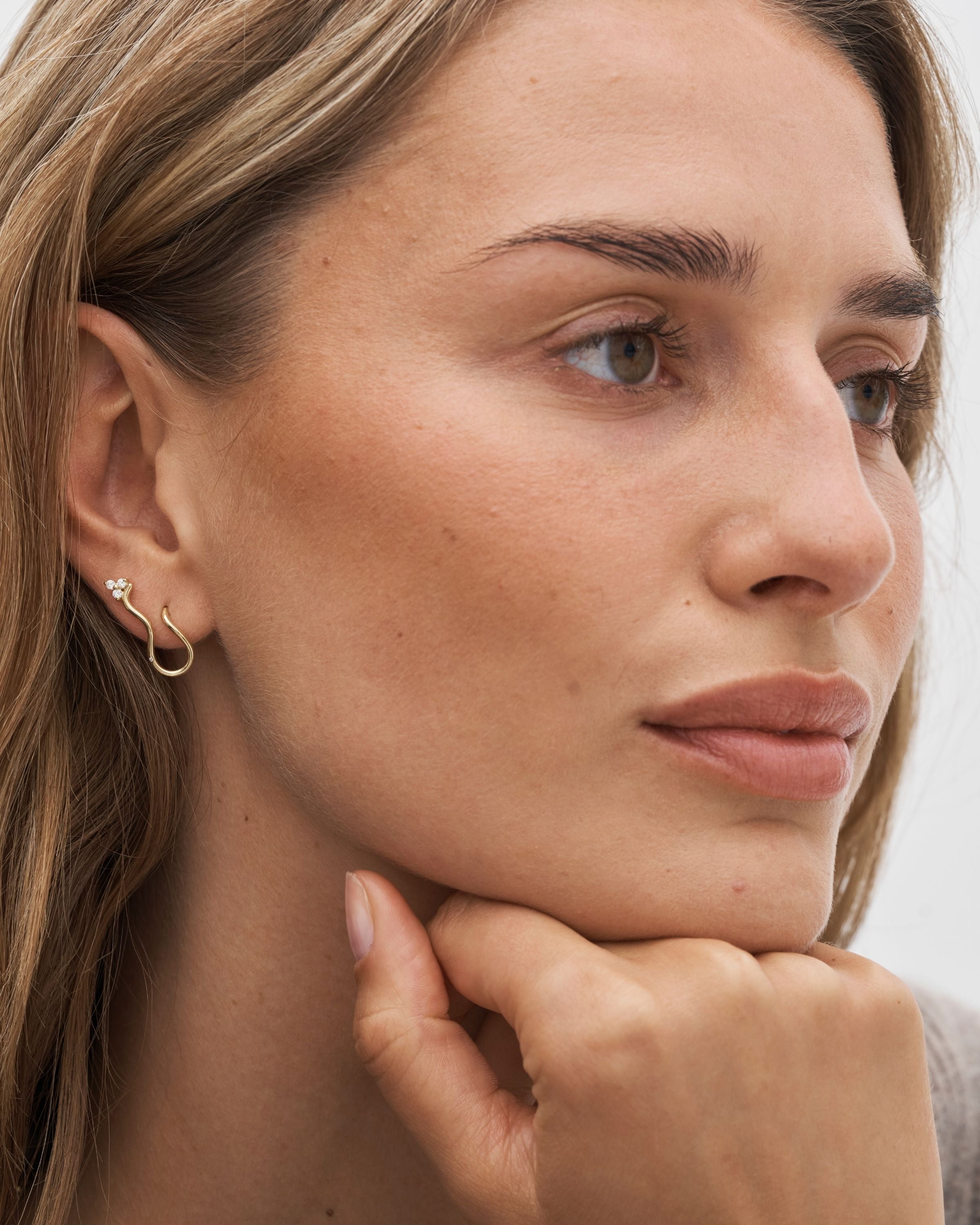 Fryd Wave Diamond Earring Right - 18kt Yellow Gold