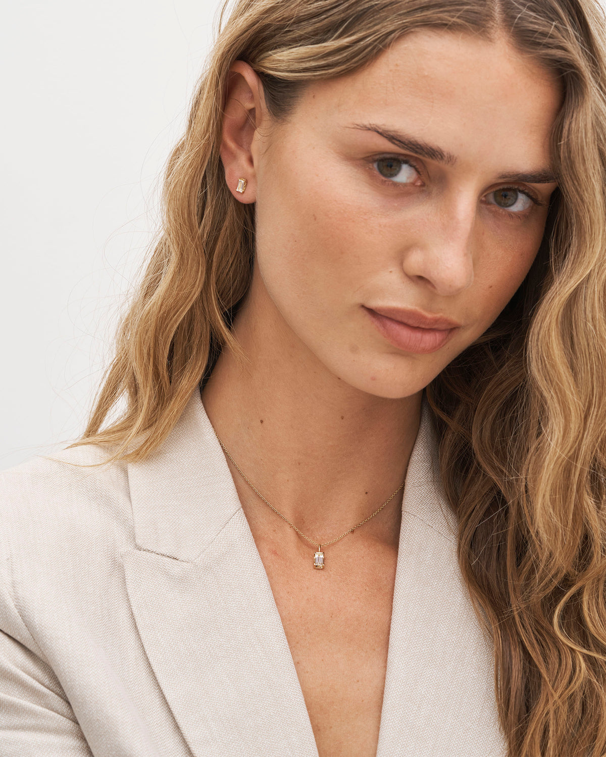 Nord White Earring - 18kt Yellow Gold