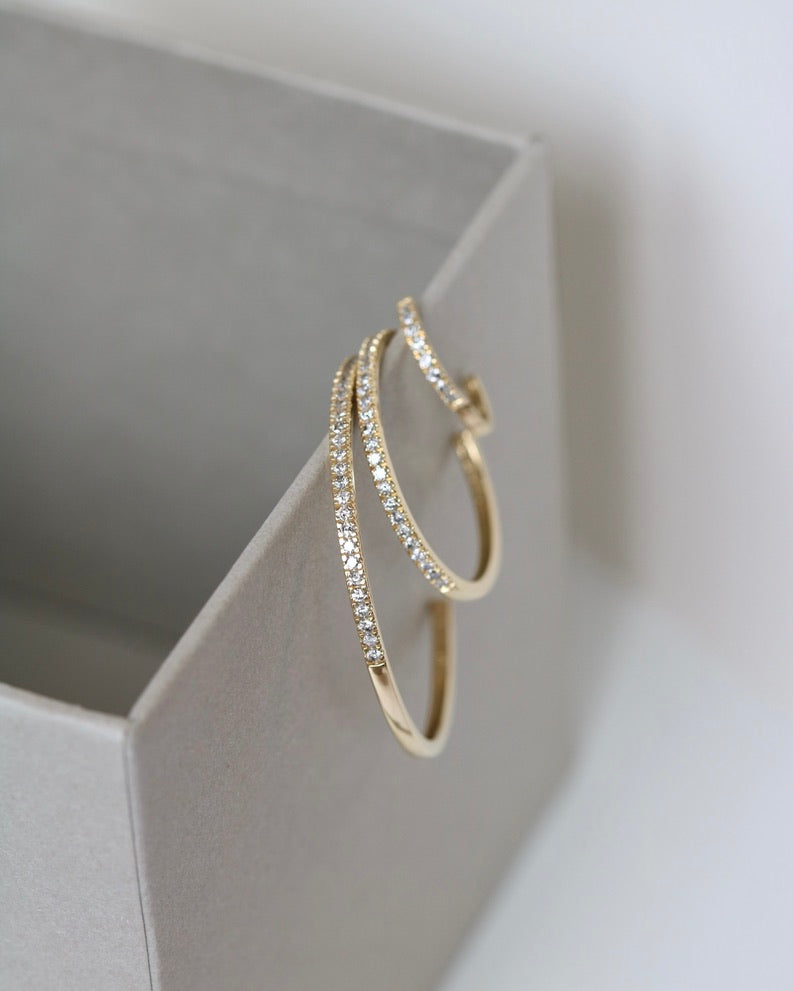 Rock Classic Grey Diamond Creol M - 18kt Yellow Gold