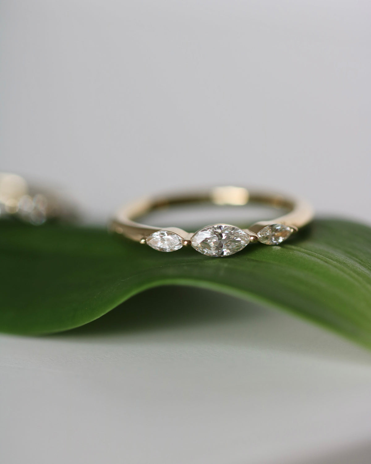 Meant to Be Her Promise Ring - 18kt Gult Gull