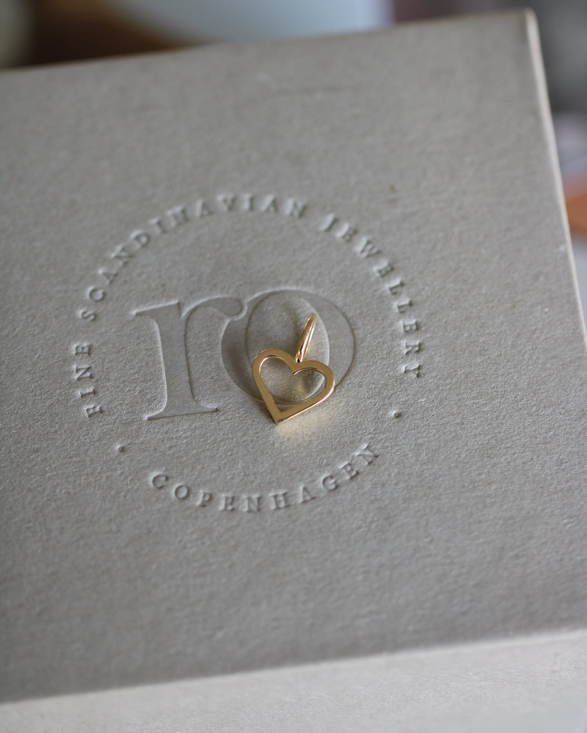 Symbols Open Heart Anheng - 18kt Gult Gull
