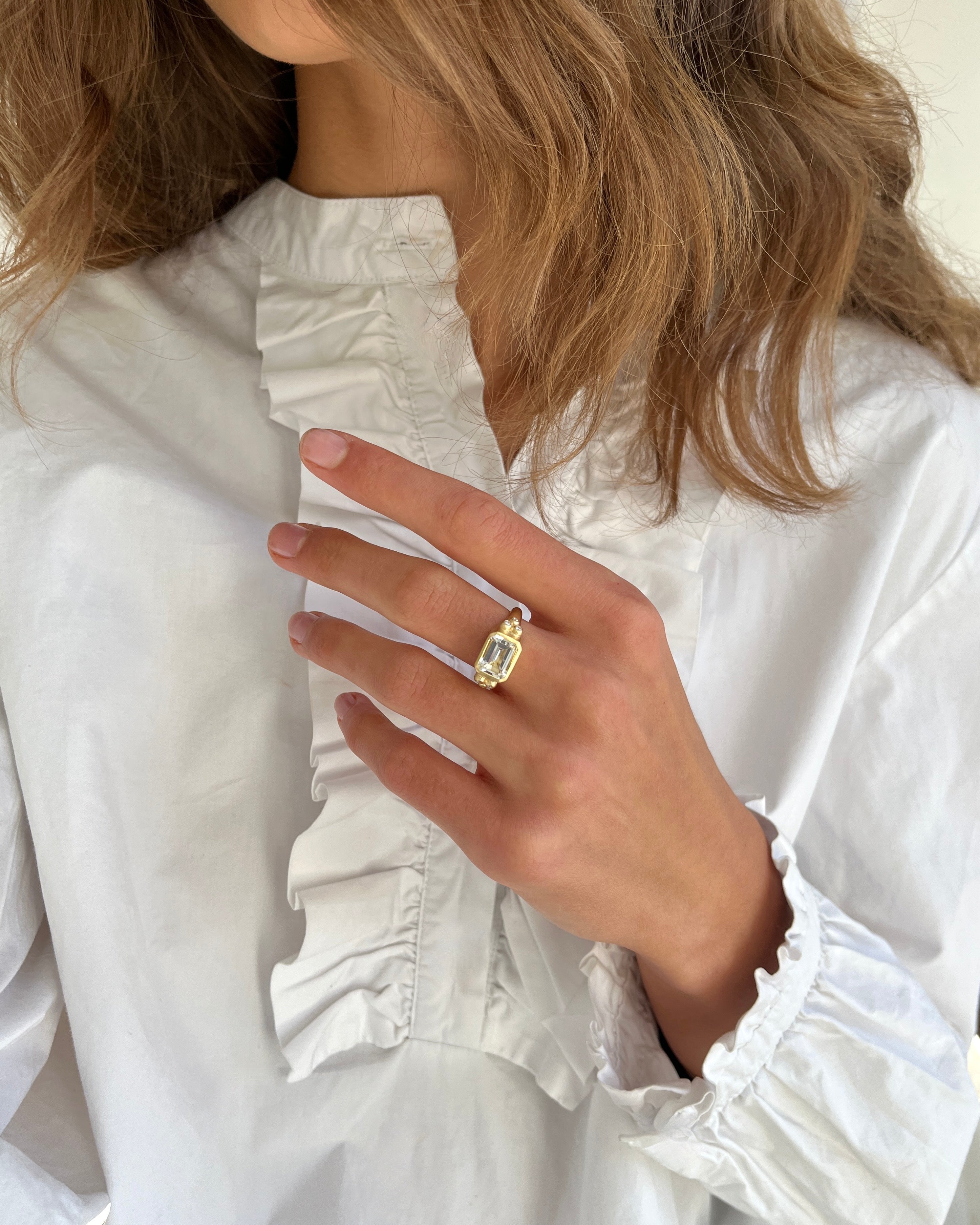 Orbit Octagon ring - 18kt Yellow Gold