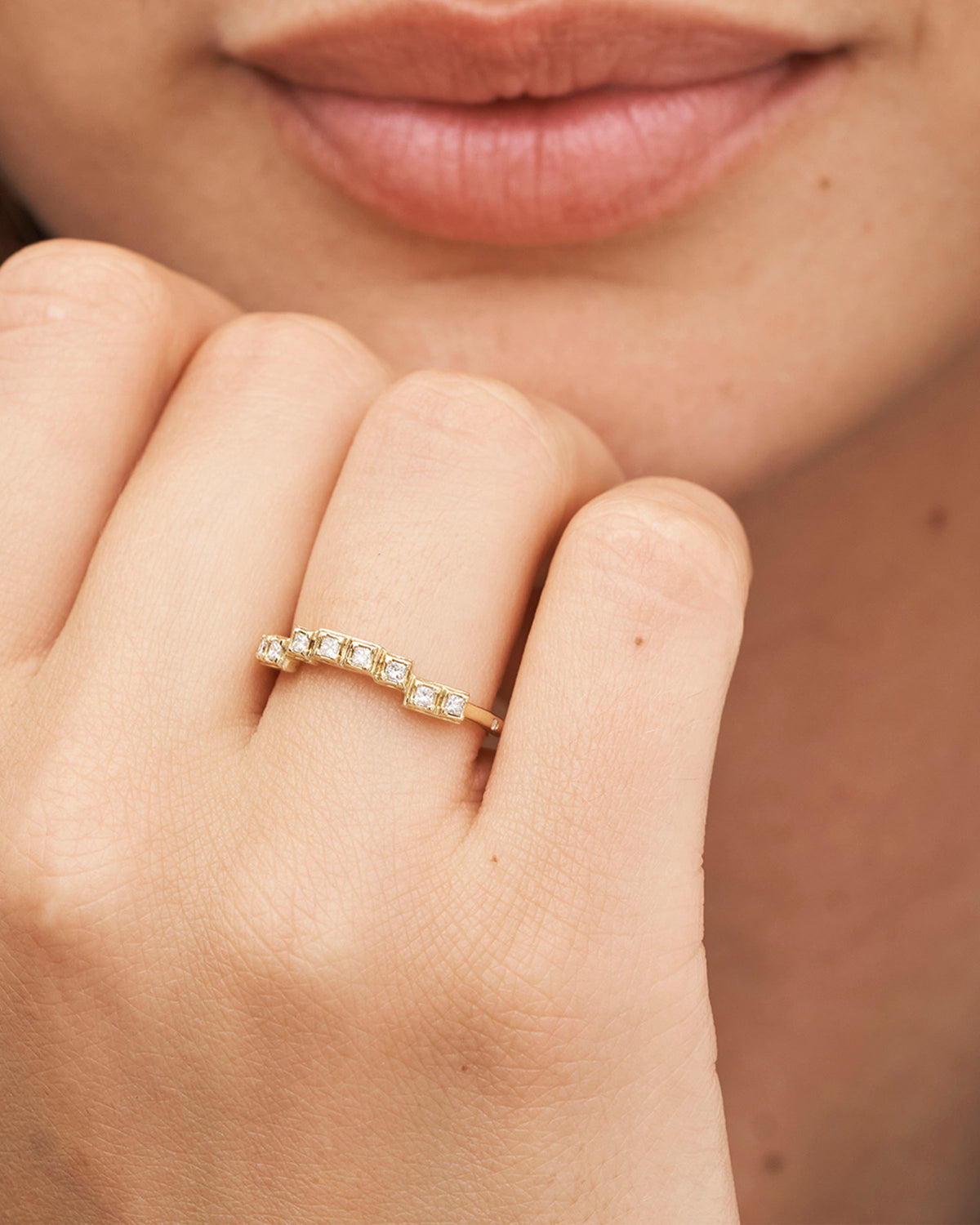 Raw Diamantring Curve - 18kt Gult Gull