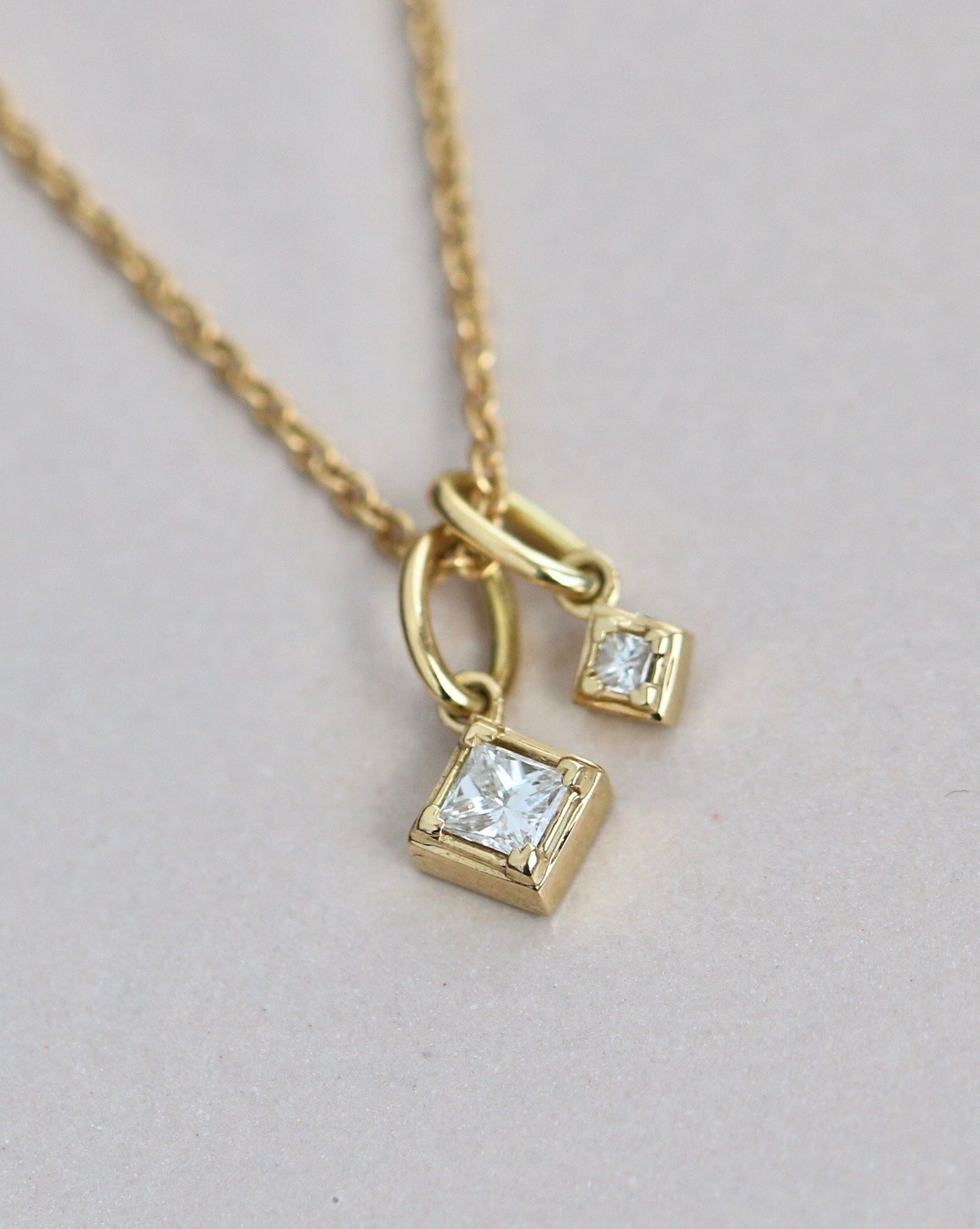 Raw Diamant Anheng S - 18kt Gult Gull