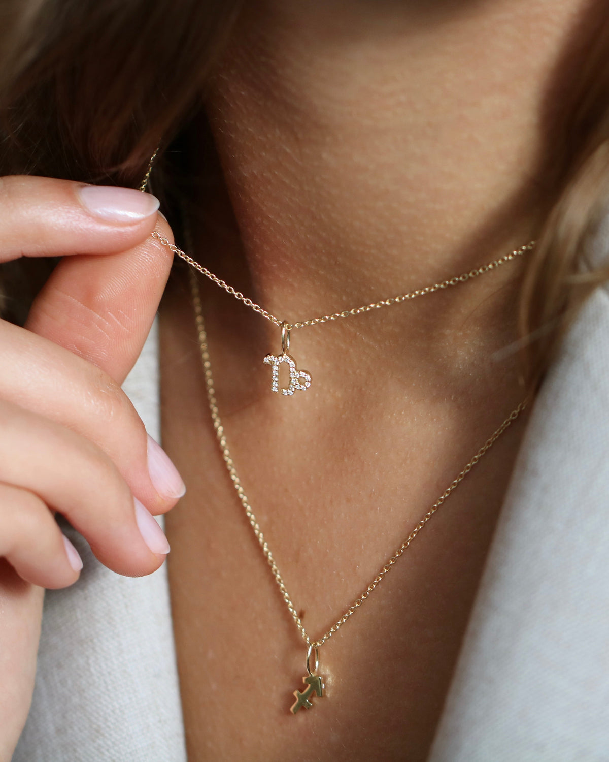 My Capricorn Diamond Pendant - 18kt Yellow Gold