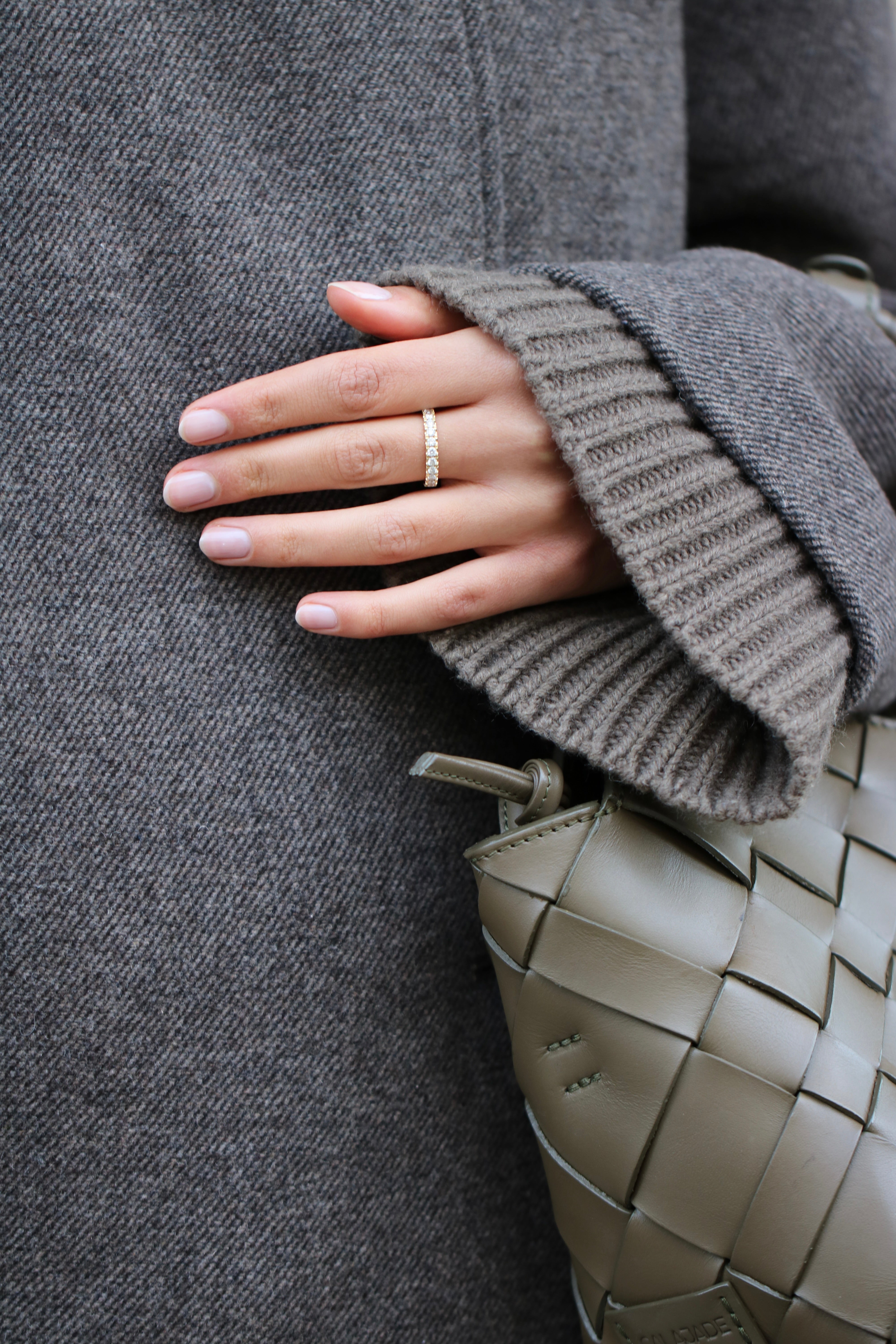 Meant to be her classic diamantring - 18kt Gult Gull