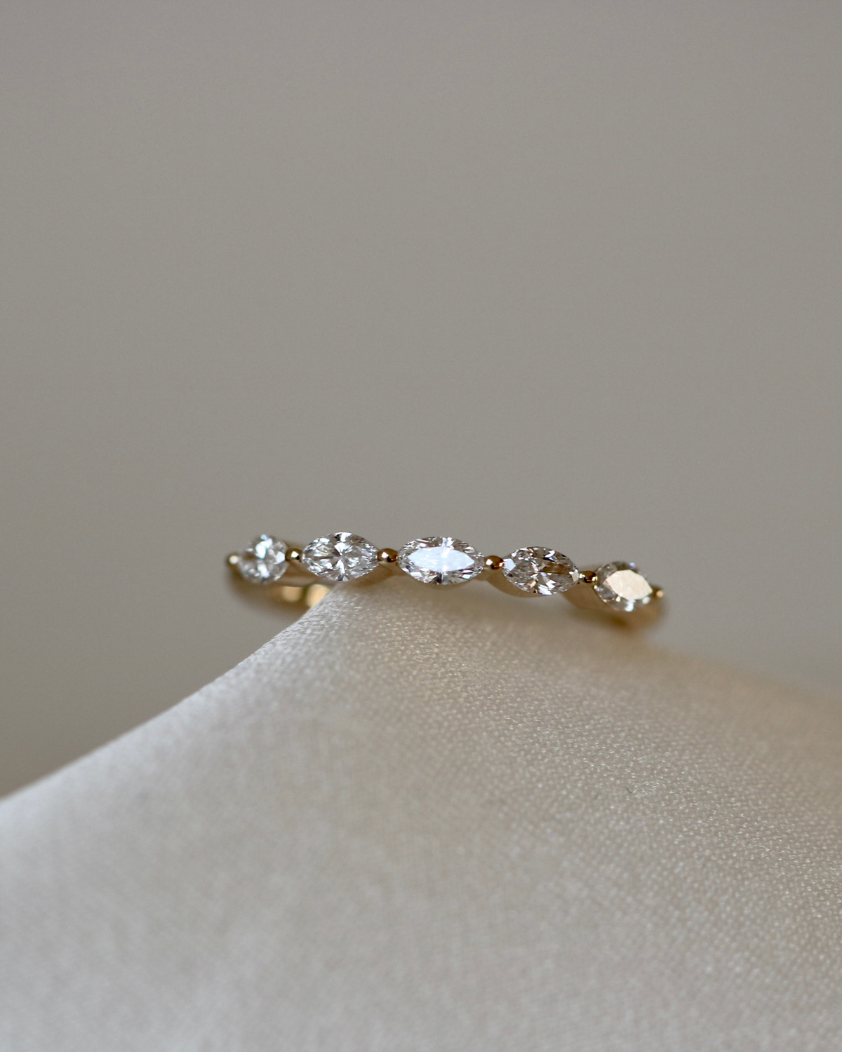 Meant to Be Her Love Ring - 18kt Gult Gull