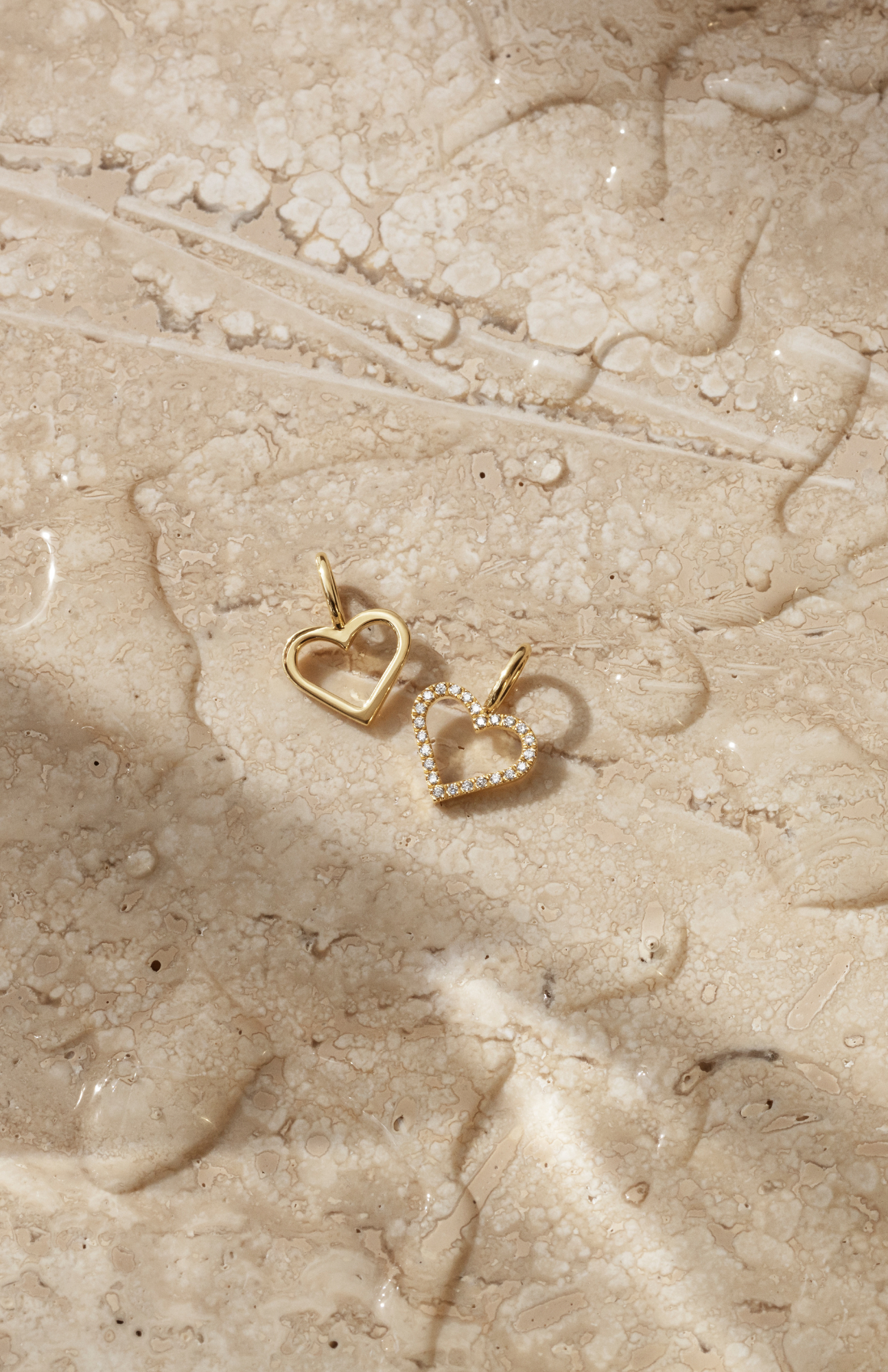 Symbols Open Heart diamant Anheng - 18kt Gult Gull