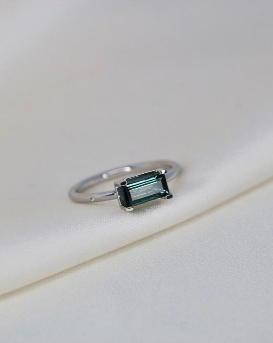 Nord Green Ring - 18kt White Gold