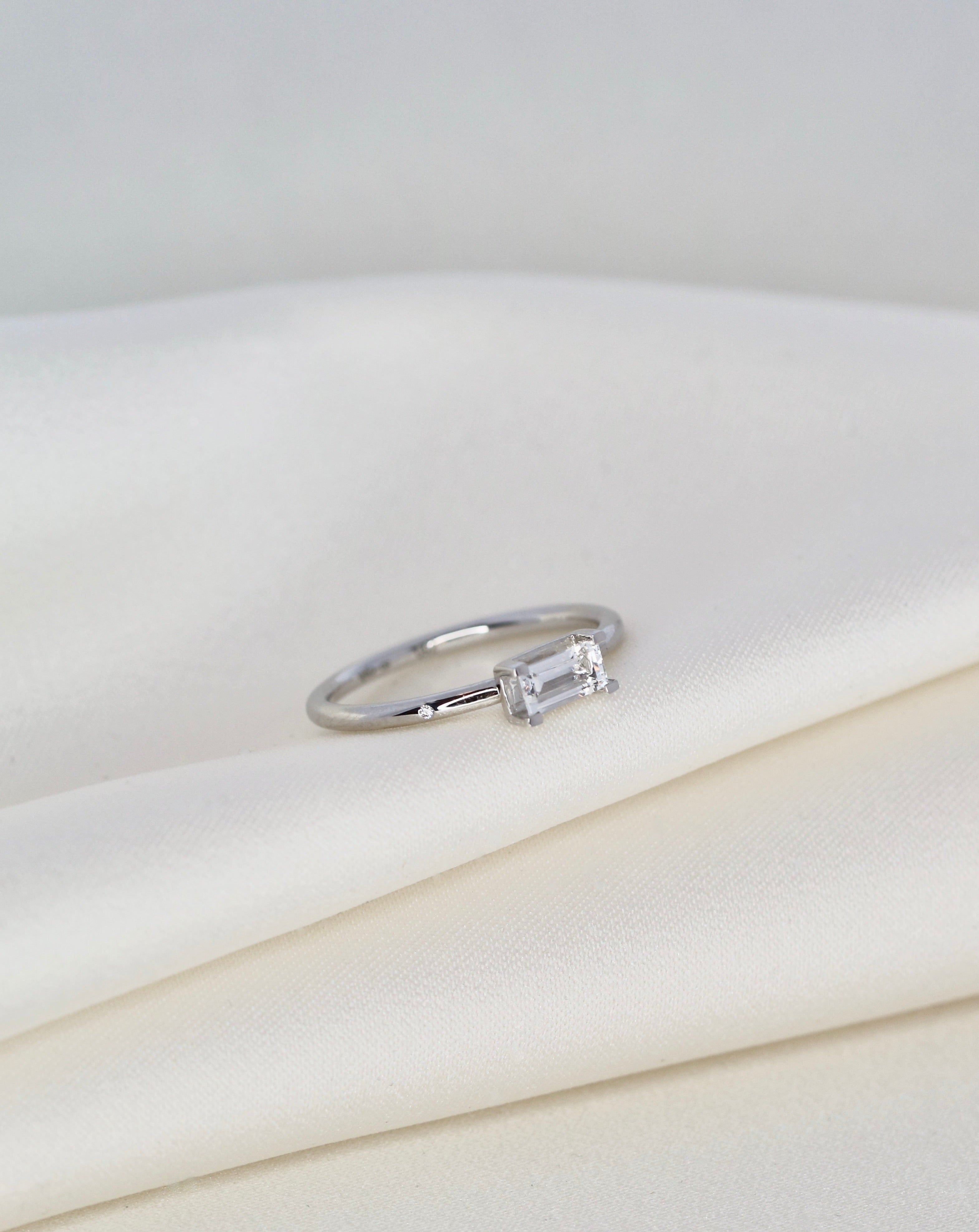 Nord White Ring S - 18kt White Gold