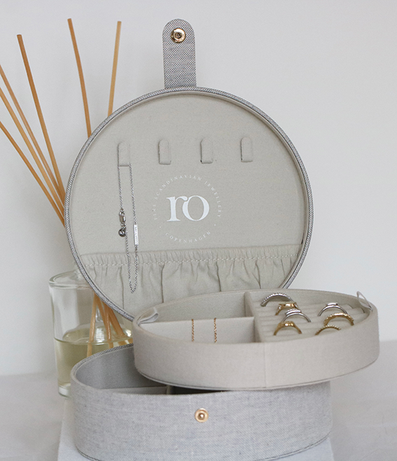 Ro Jewellery Box