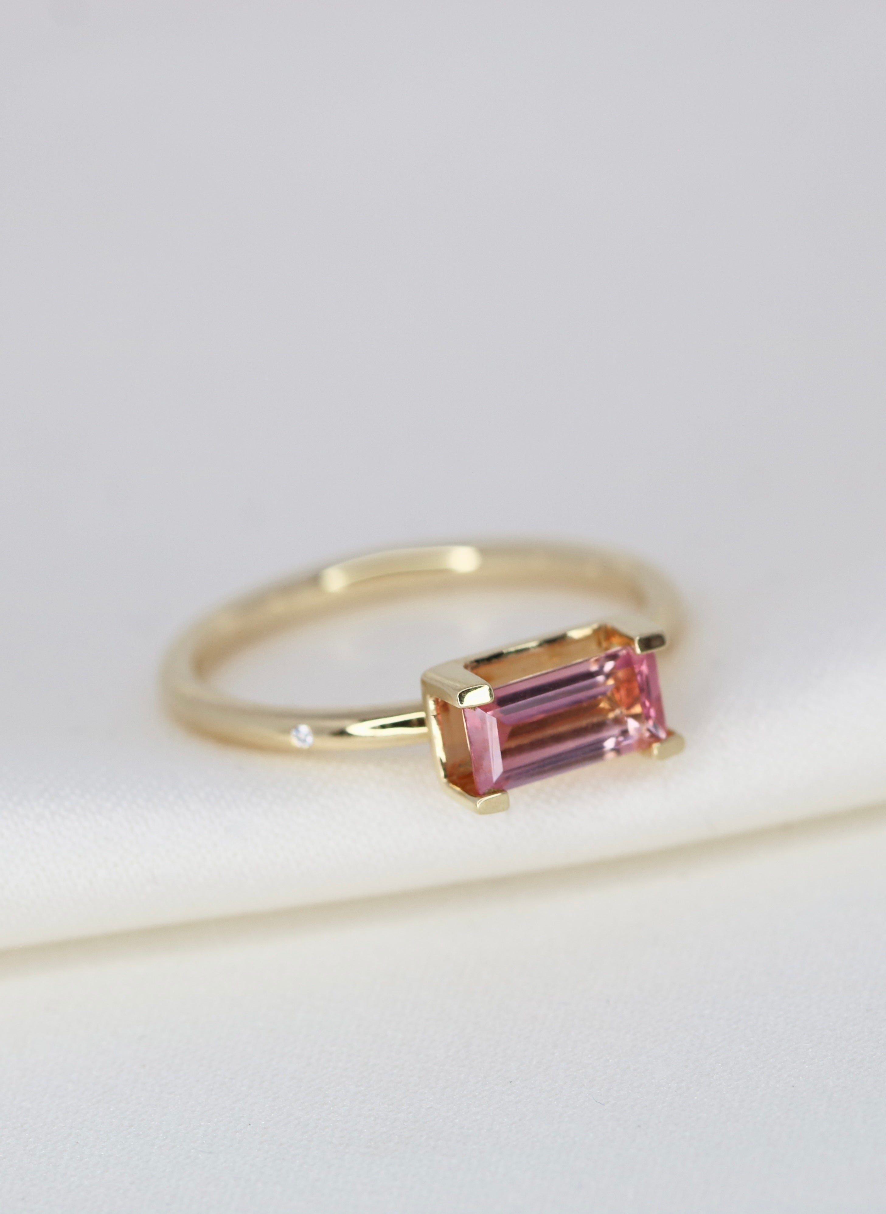 Nord Pink Ring - 18kt Yellow Gold
